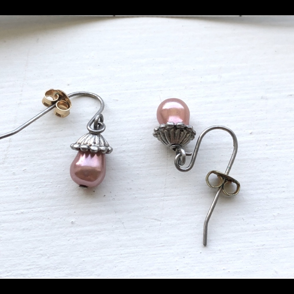 Pink pearl earrings